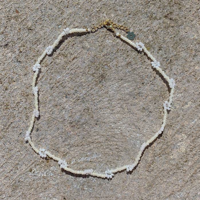 4P28584 Senso sieraden creme daisy chain choker creme