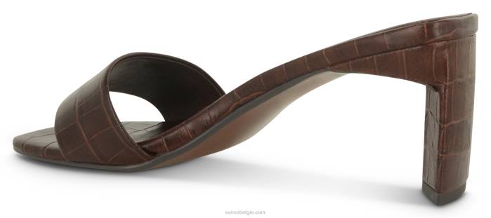 4P28195 Senso hakken maisy en cacao