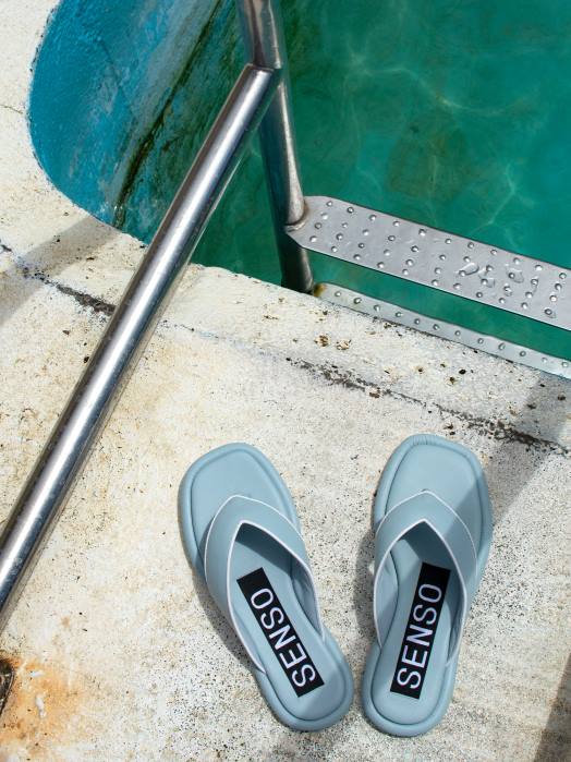 4P28400 Senso lente/zomer 21 issac sky