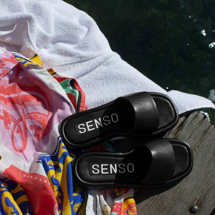 4P28480 Senso sandalen bentley en ebbenhout