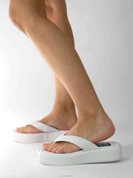 4P28507 Senso sandalen xolani krijt